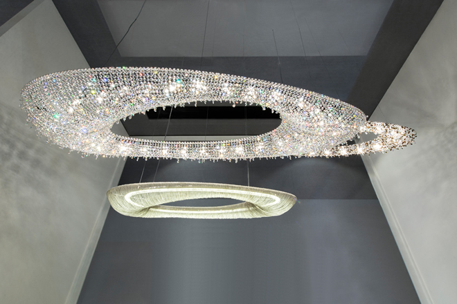 euroluce-2015-milano-manooi-artica-isaloni-mobile Manooi's first model in a cluster at the Euroluce.
