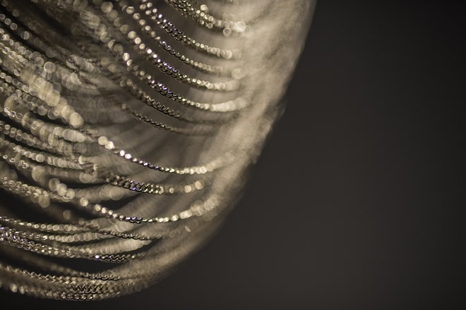 crystal-chandelier-luxury-lighting-handcrafted-design-manooi A detailed photo of the crystal sparkle of the Voile D luxury chandelier.